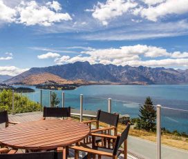 Harcourts Holiday Homes – Queenstown
Majestic View