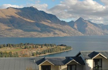 Harcourts Holiday Homes – Queenstown
Eagles Nest