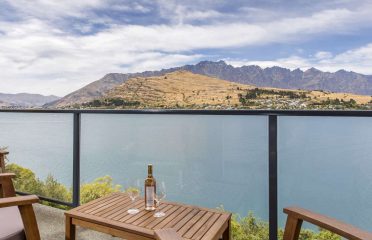 Harcourts Holiday Homes – Queenstown
Lakeside Queenstown
