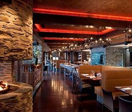Hilton Queenstown Resort & Spa Cru Wine Bar & Lounge