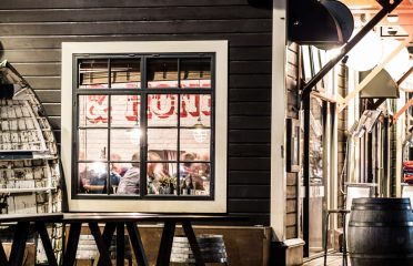 Public Kitchen & Bar
