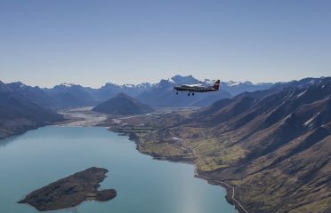 Milford Sound Scenic Flights
Milford Fly Cruise Fly / Dart River Safari Combo