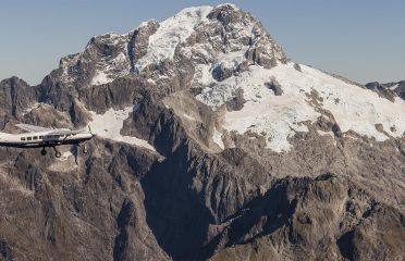 Milford Sound Scenic Fights
Milford Fly Cruise Heli / Dart River Safari Combo