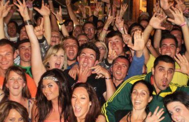 Kiwi Crawl
Bar Crawl, Ice Bar Crawl, Party Cruise