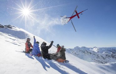 Harris Mountains Heli-Ski
Maximum Vertical 7 Runs