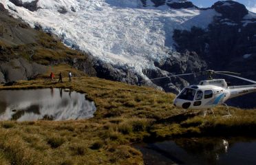 Nomad Safaris
Earnslaw Burn Heli-Hobbit