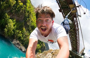 A J Hackett Bungy New Zealand
Kawarau Bridge Bungy