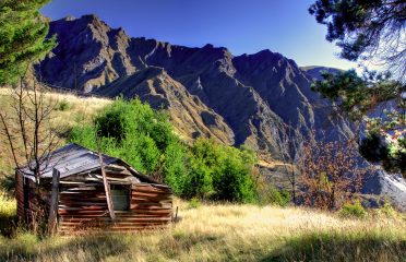 Queenstown Heritage ToursSkippers Canyon Wine Tour